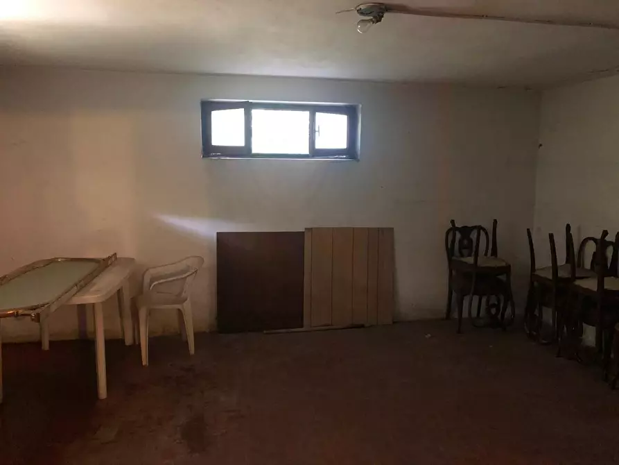 Immagine 23 di Villa in vendita  a Carrara