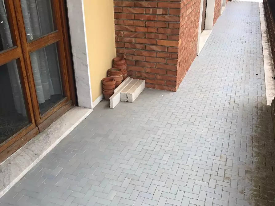 Immagine 33 di Villa in vendita  a Carrara