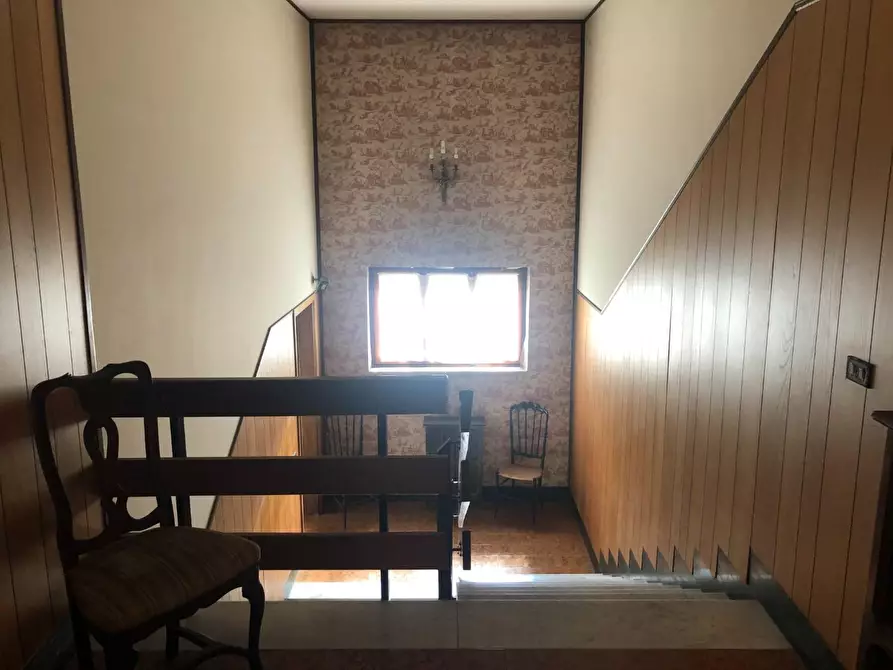 Immagine 16 di Villa in vendita  a Carrara