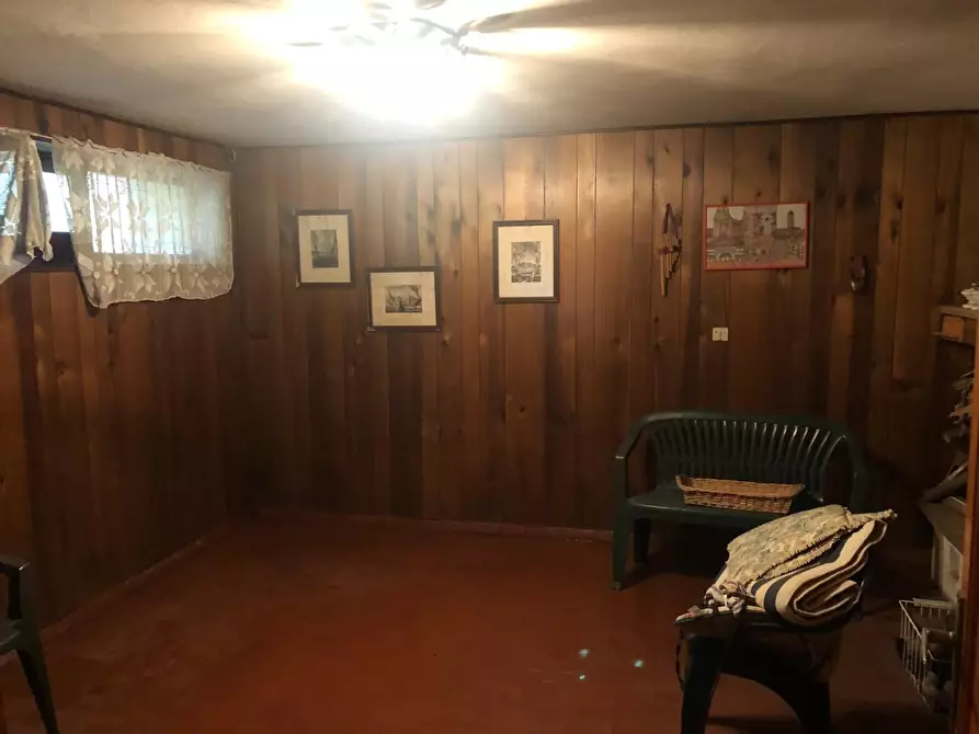 Immagine 20 di Villa in vendita  a Carrara