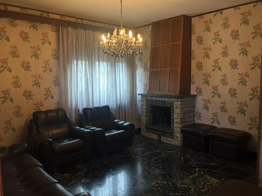 Immagine 7 di Villa in vendita  a Carrara