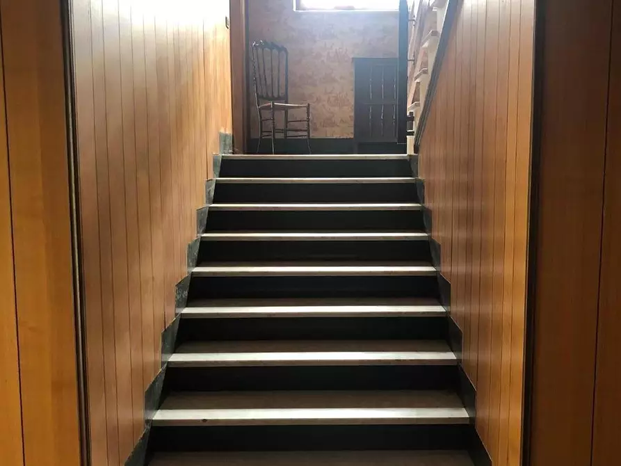 Immagine 14 di Villa in vendita  a Carrara