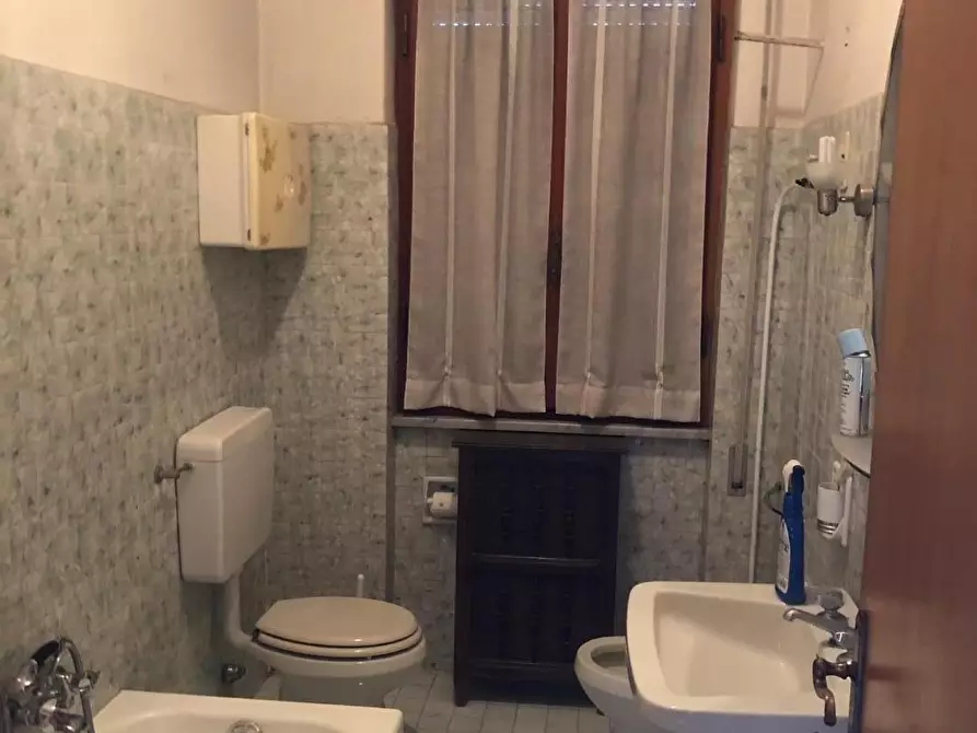 Immagine 27 di Villa in vendita  a Carrara