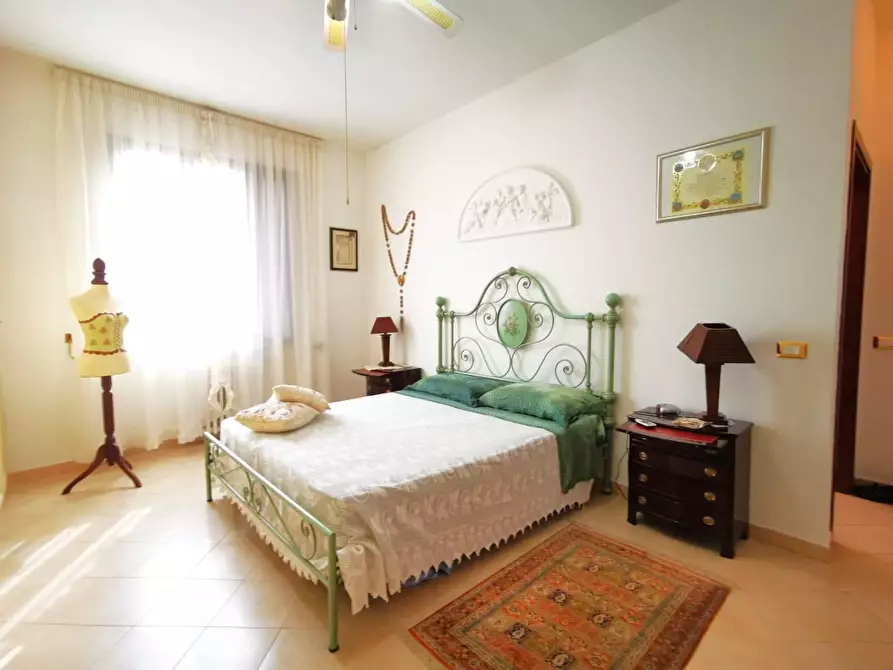 Immagine 46 di Villa in vendita  a Cascina