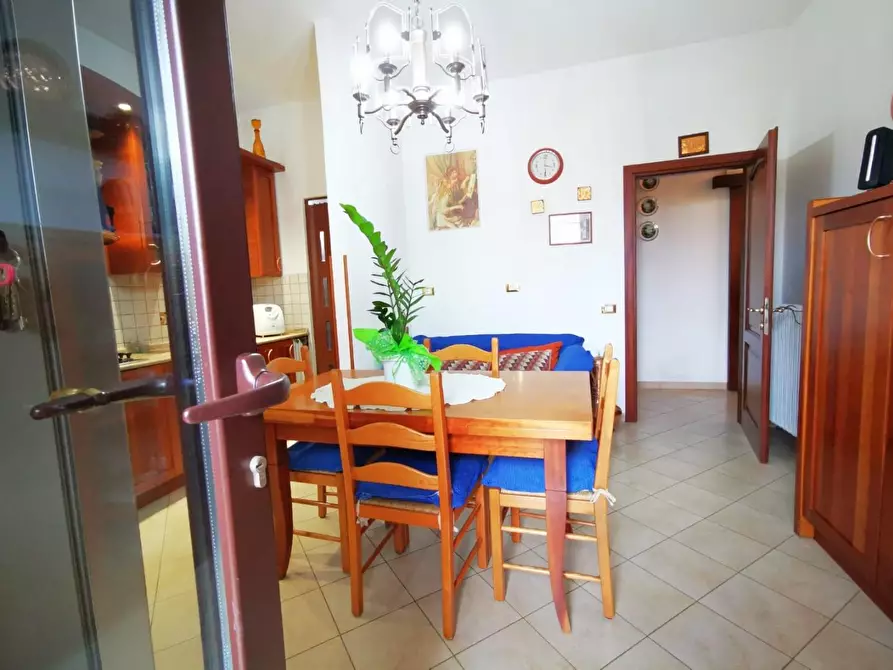 Immagine 27 di Villa in vendita  a Cascina