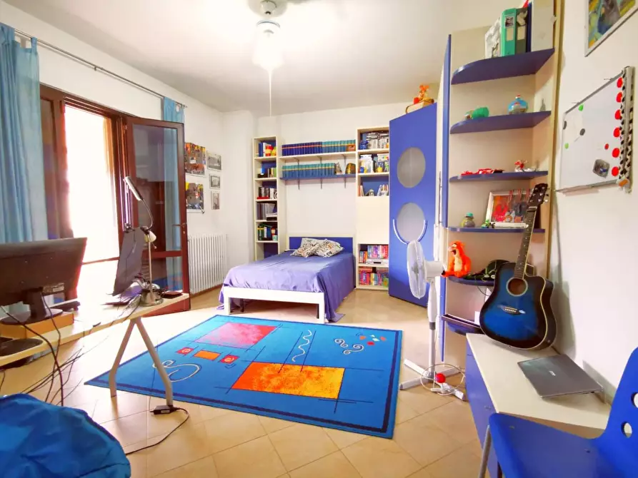 Immagine 30 di Villa in vendita  a Cascina