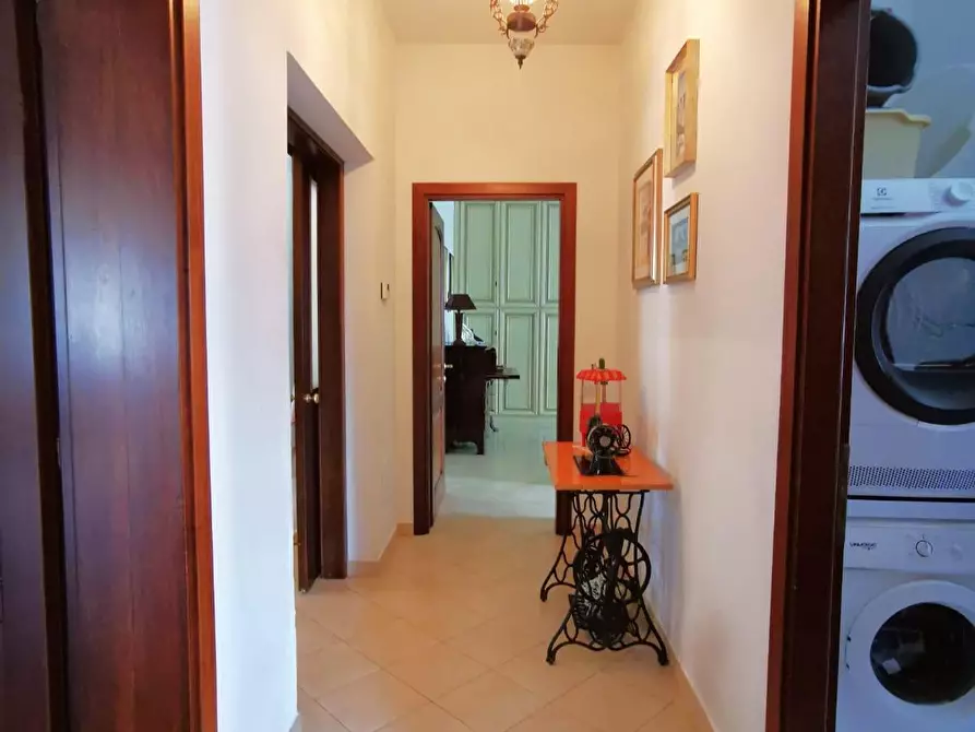 Immagine 38 di Villa in vendita  a Cascina