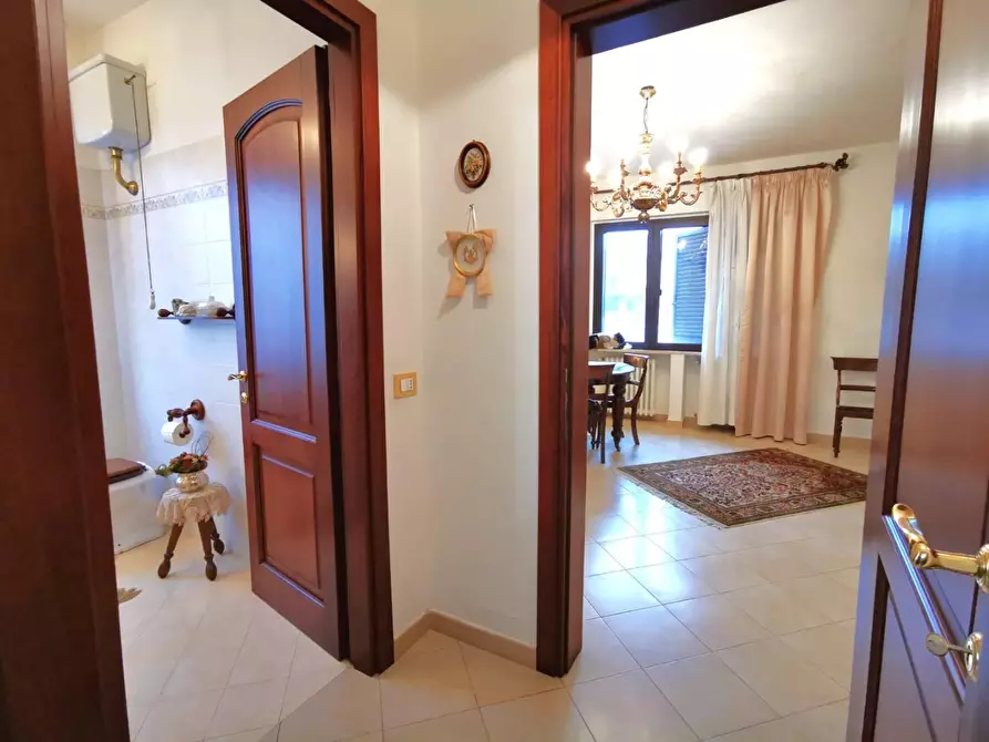 Immagine 51 di Villa in vendita  a Cascina