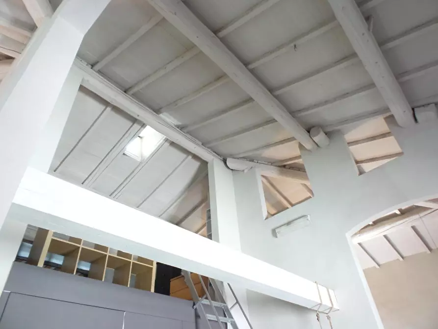 Immagine 15 di Loft/Open space in vendita  a San Miniato