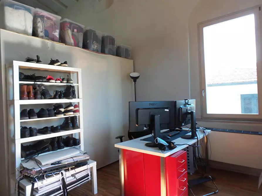 Immagine 22 di Loft/Open space in vendita  a San Miniato