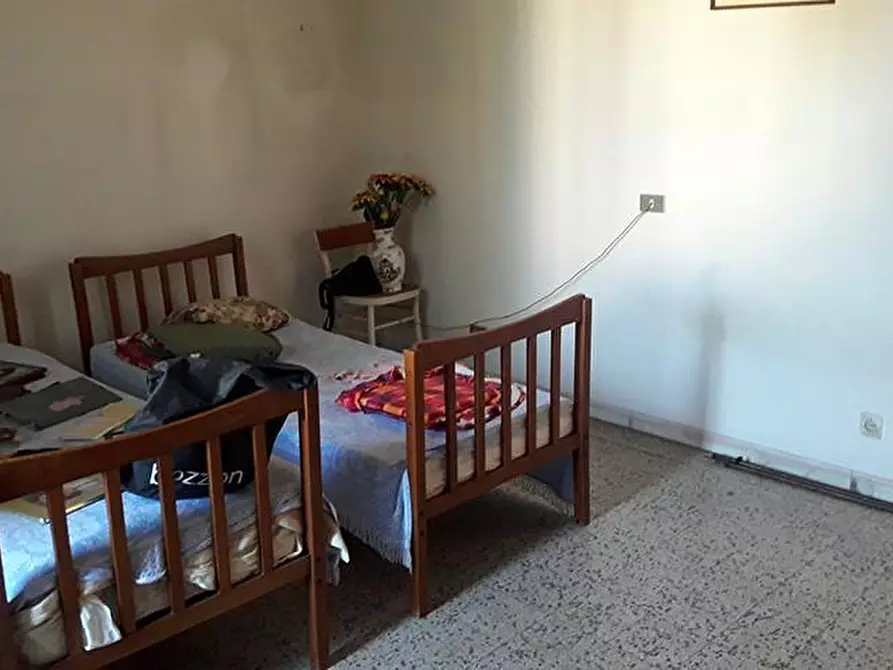 Immagine 9 di Appartamento in vendita  a Carrara