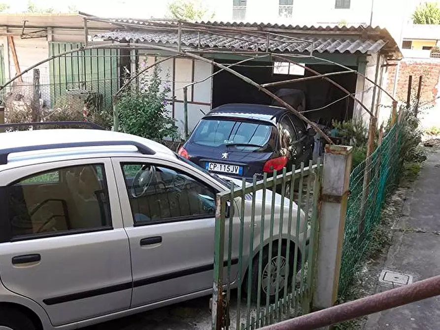 Immagine 15 di Appartamento in vendita  a Carrara