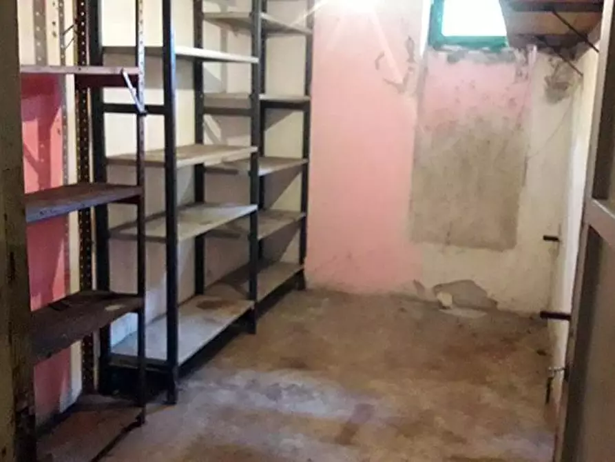 Immagine 18 di Appartamento in vendita  a Carrara