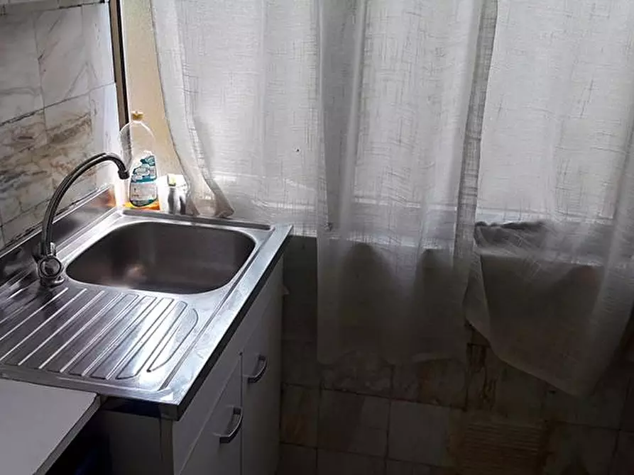 Immagine 5 di Appartamento in vendita  a Carrara