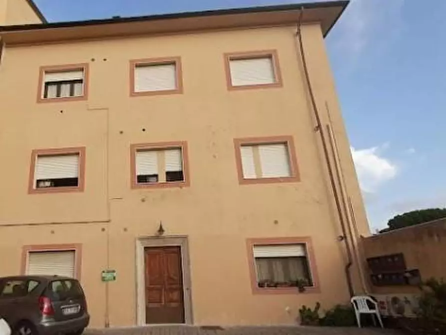 Immagine 19 di Appartamento in vendita  a Pontedera