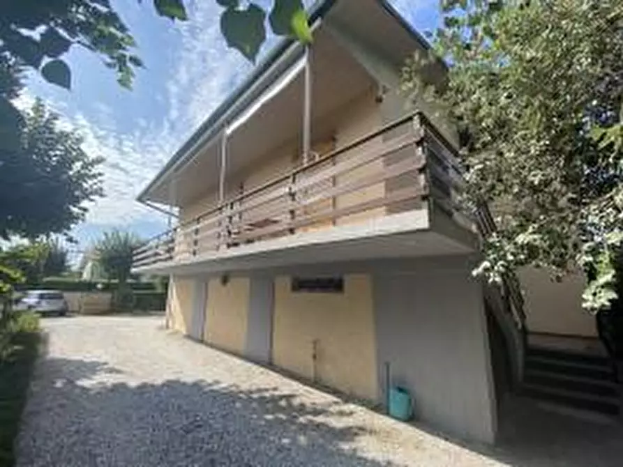 Immagine 10 di Casa indipendente in vendita  a Forte Dei Marmi