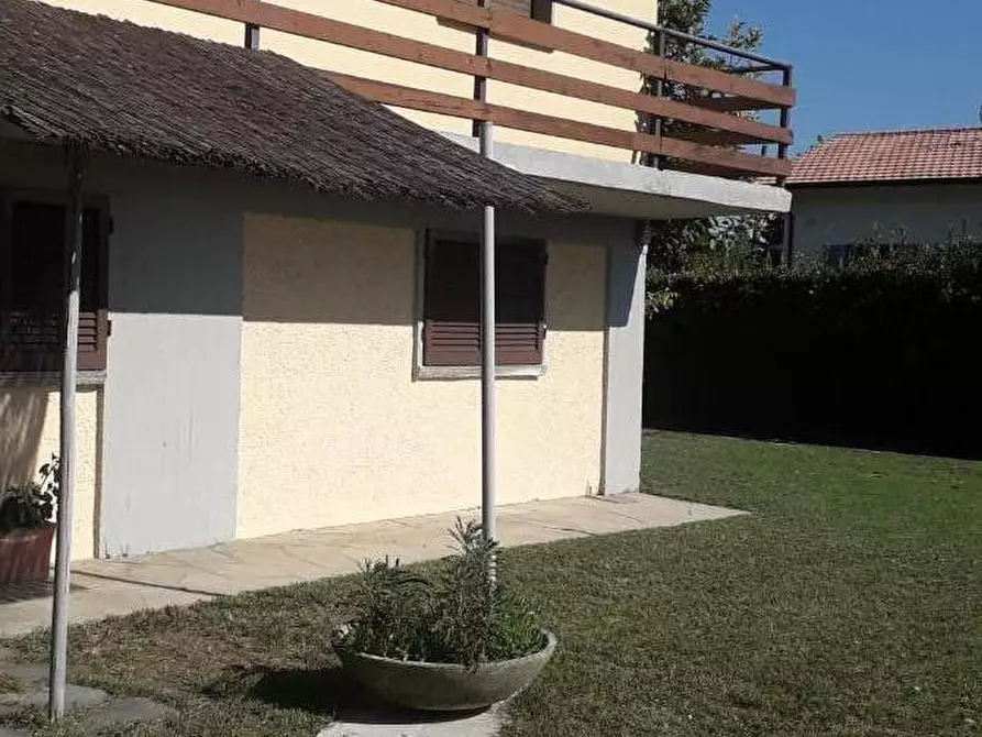 Immagine 7 di Casa indipendente in vendita  a Forte Dei Marmi