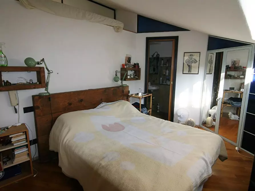 Immagine 9 di Appartamento in vendita  a Carrara