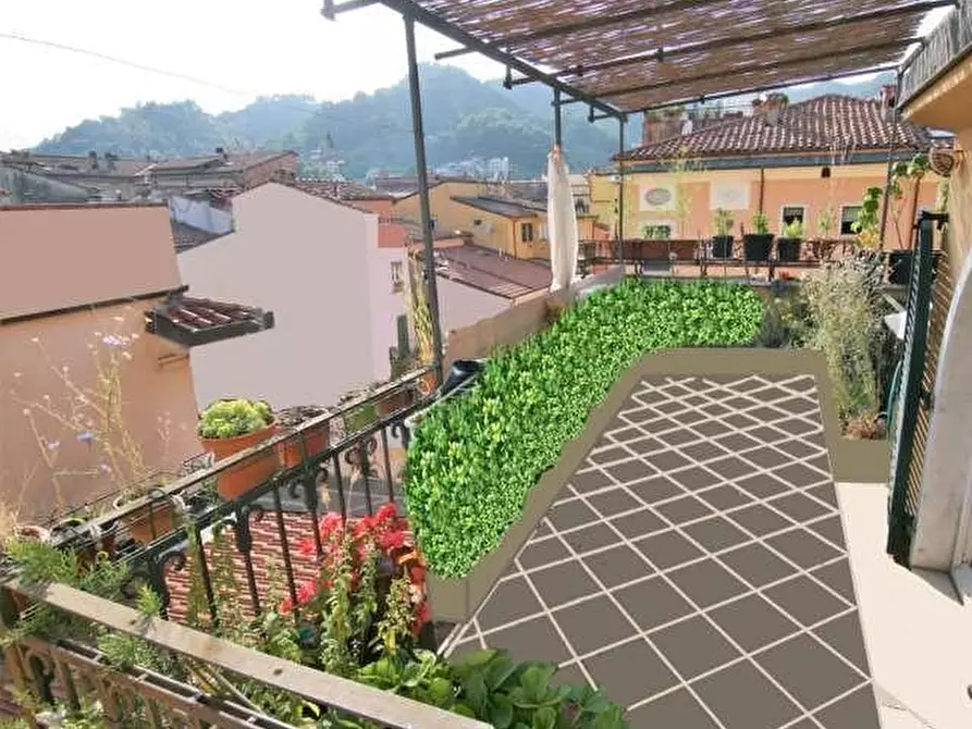 Immagine 2 di Appartamento in vendita  a Carrara