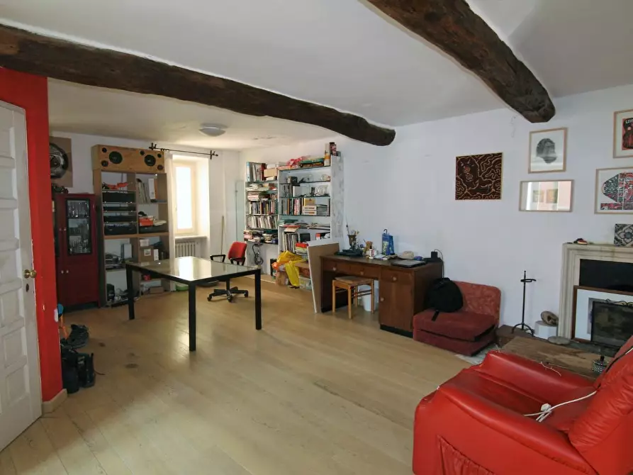 Immagine 6 di Appartamento in vendita  a Carrara