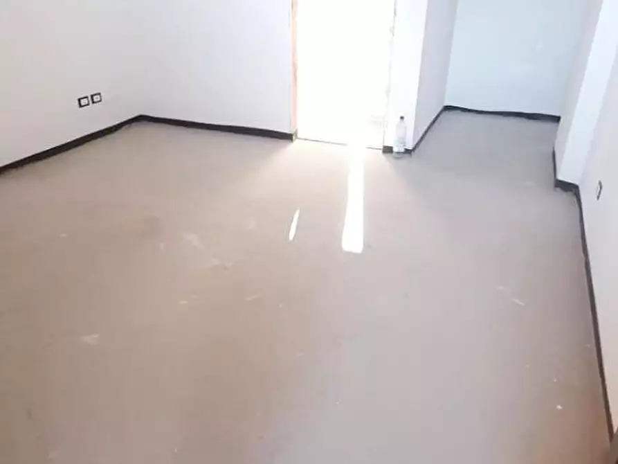 Immagine 16 di Casa trifamiliare in vendita  a Cecina