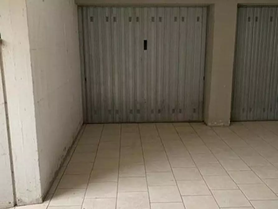 Immagine 13 di Appartamento in vendita  a Santa Maria A Monte