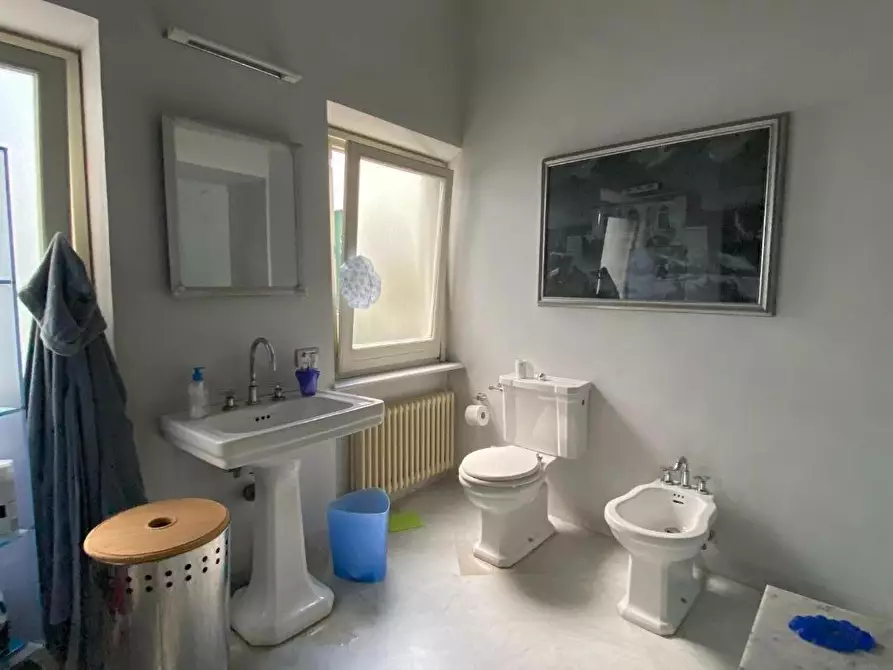 Immagine 18 di Appartamento in vendita  a Livorno