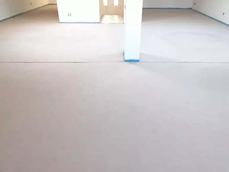 Immagine 24 di Casa trifamiliare in vendita  a Cecina