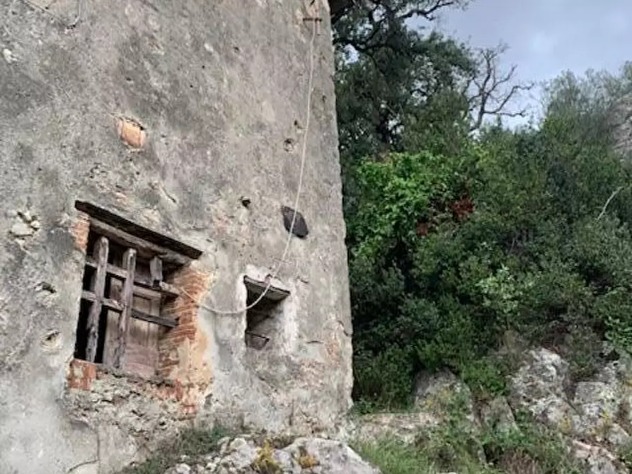 Immagine 11 di Rustico / casale in vendita  a Calci