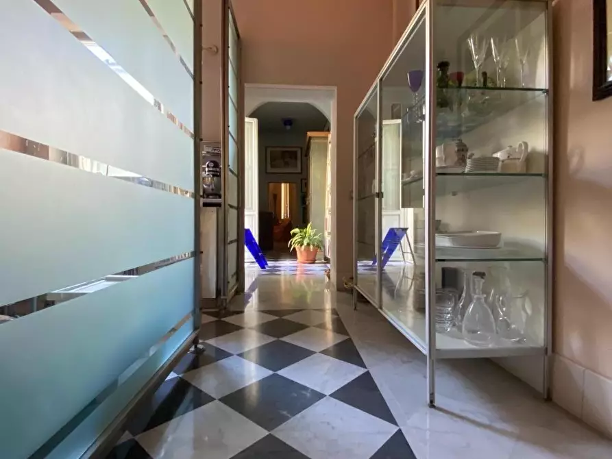 Immagine 15 di Appartamento in vendita  a Livorno