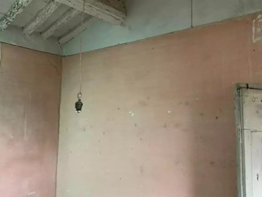 Immagine 8 di Rustico / casale in vendita  a Calci
