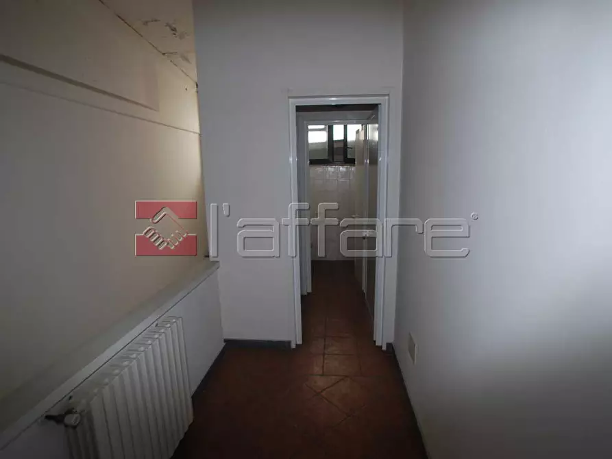 Immagine 18 di Capannone industriale in vendita  a Pontedera