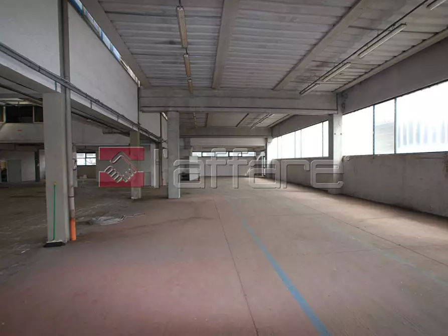 Immagine 6 di Capannone industriale in vendita  a Pontedera