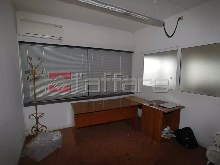 Immagine 16 di Capannone industriale in vendita  a Pontedera