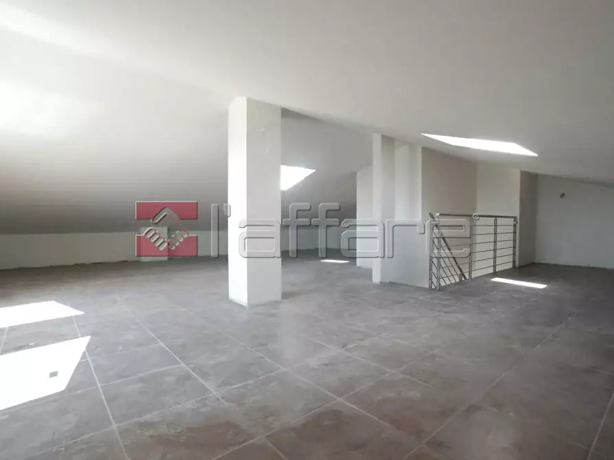 Immagine 10 di Appartamento in vendita  a Pontedera