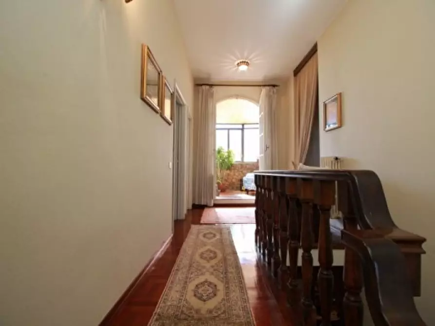 Immagine 9 di Villa in vendita  a Sovicille