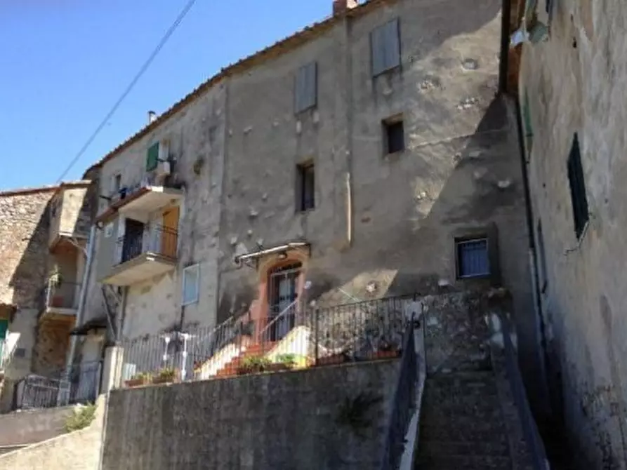 Immagine 2 di Appartamento in vendita  a Gavorrano