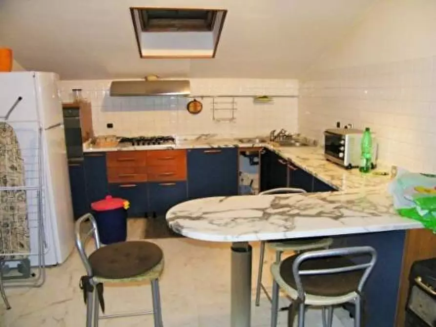 Immagine 20 di Villa in vendita  a Massa