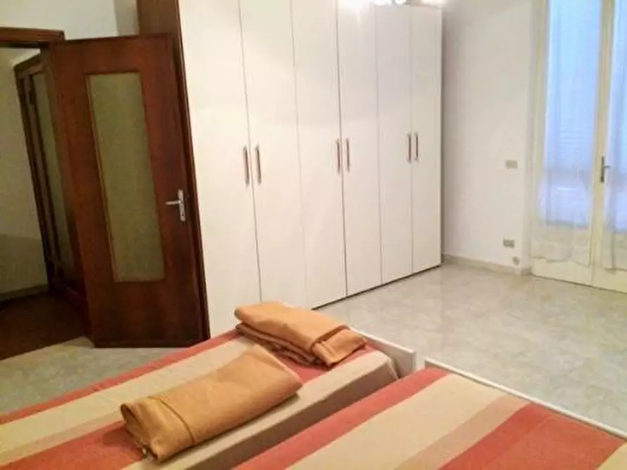 Immagine 17 di Villa in vendita  a Massa