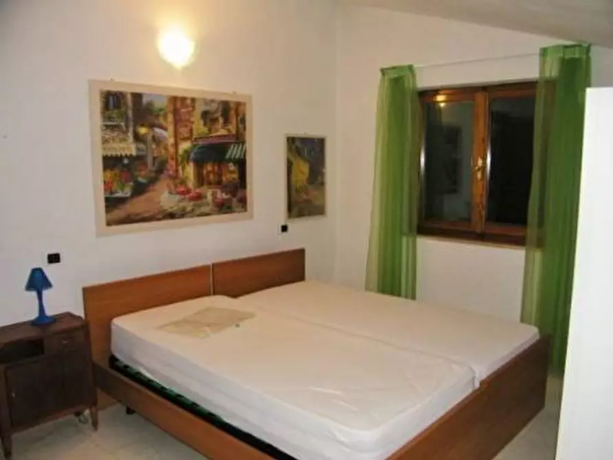 Immagine 26 di Villa in vendita  a Massa