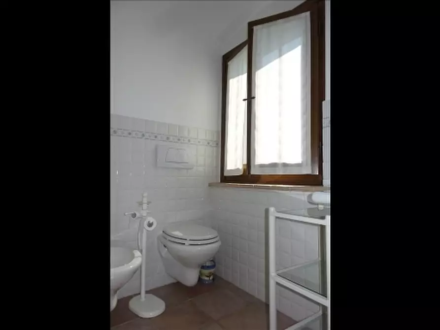 Immagine 38 di Casa colonica in vendita  a Montaione