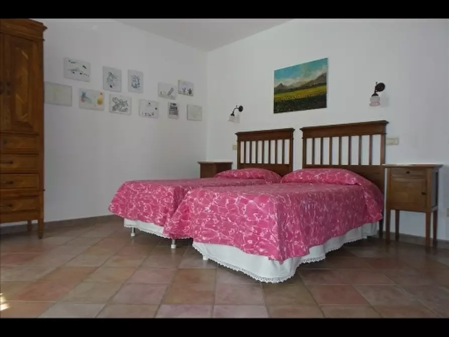 Immagine 39 di Casa colonica in vendita  a Montaione