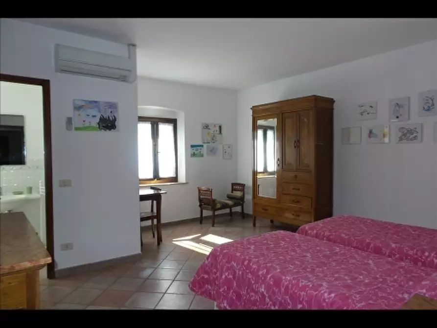 Immagine 32 di Casa colonica in vendita  a Montaione