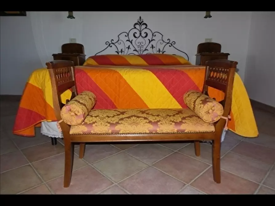 Immagine 40 di Casa colonica in vendita  a Montaione