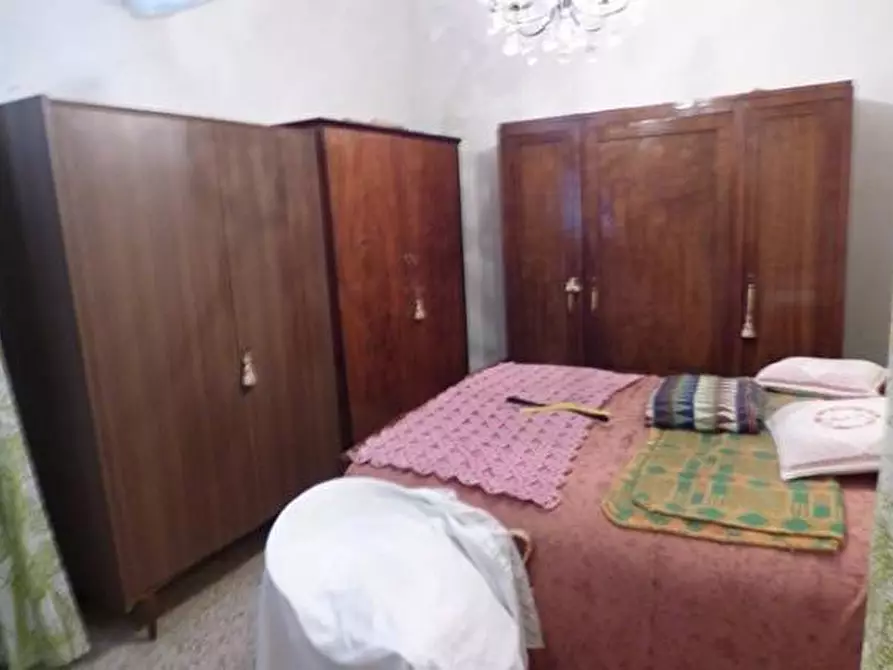 Immagine 7 di Rustico / casale in vendita  a Capannori