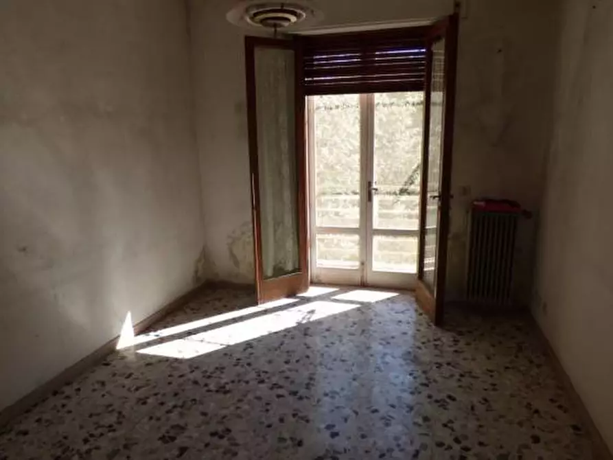 Immagine 9 di Villa in vendita  a Capannori