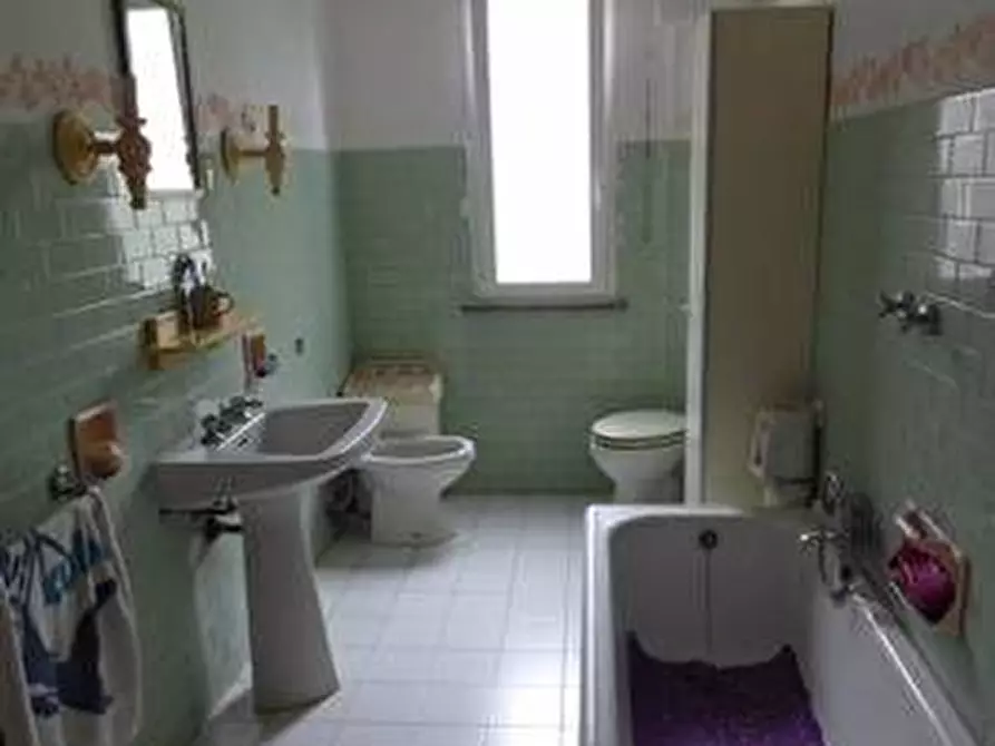 Immagine 10 di Appartamento in vendita  a Pescaglia