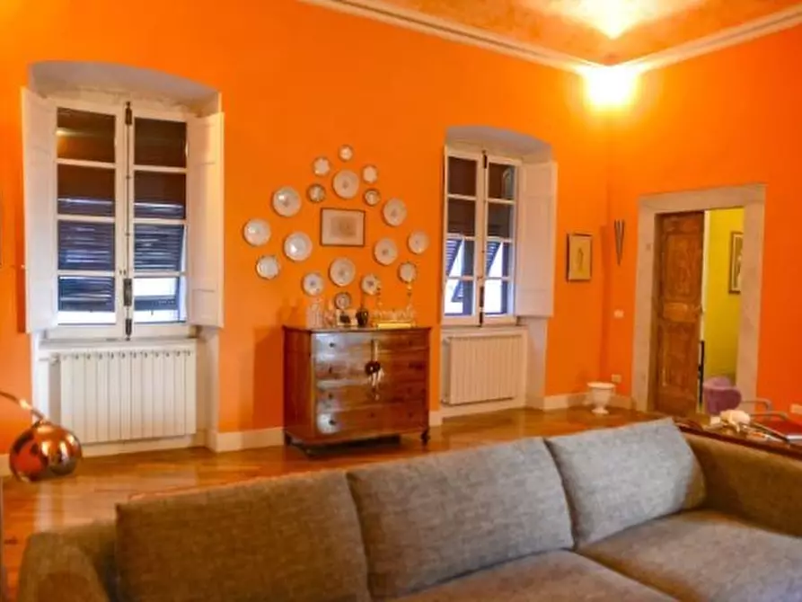 Immagine 5 di Appartamento in vendita  a Carrara