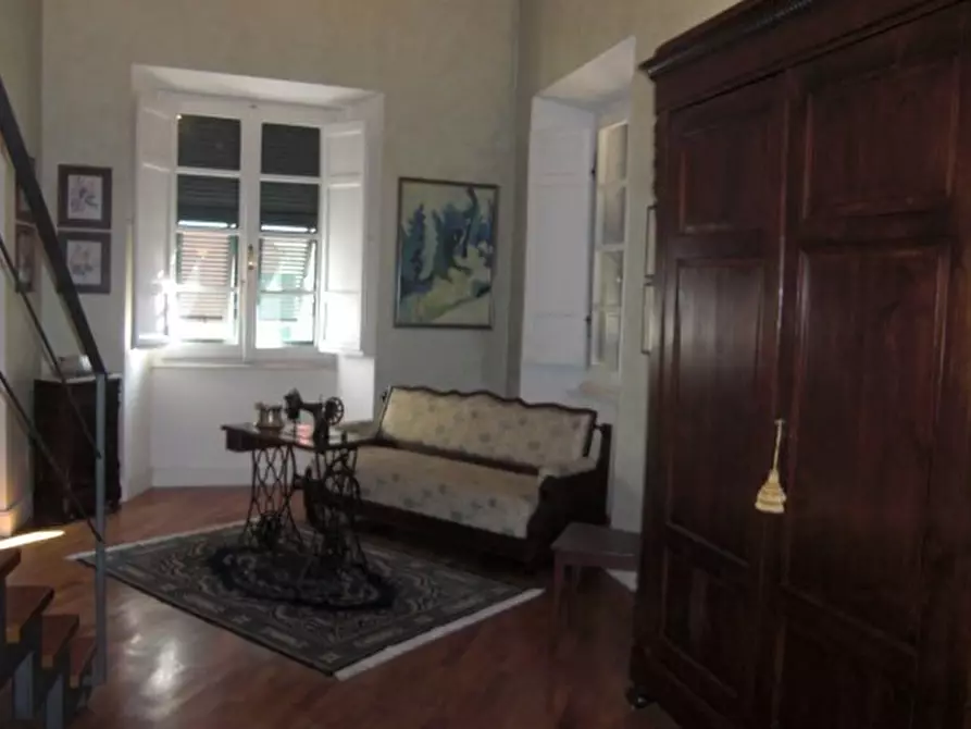 Immagine 17 di Appartamento in vendita  a Carrara