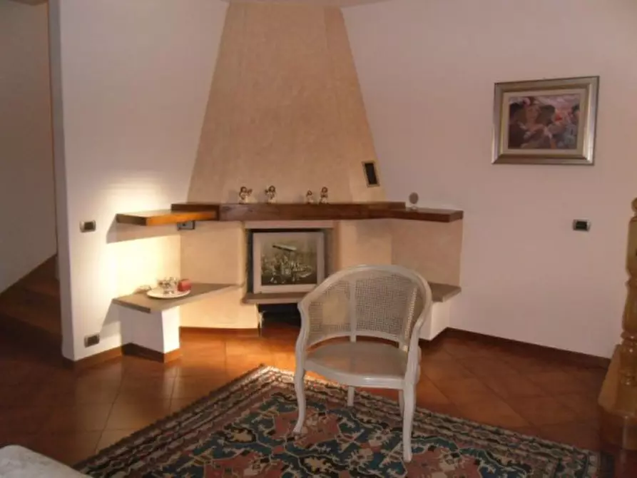 Immagine 11 di Villa in vendita  a Altopascio